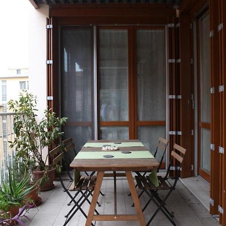 Terrace Apartment Close To Metro Station Milano Exteriör bild
