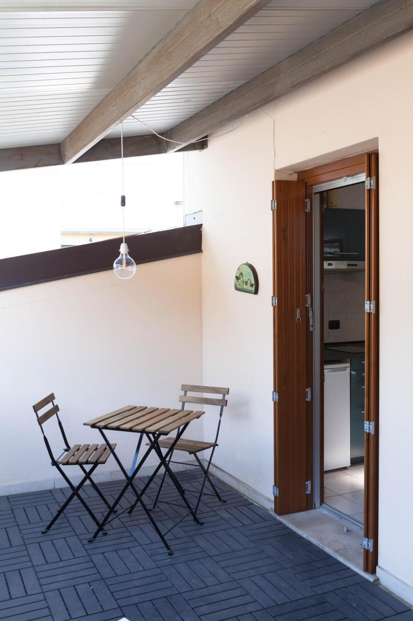 Terrace Apartment Close To Metro Station Milano Exteriör bild